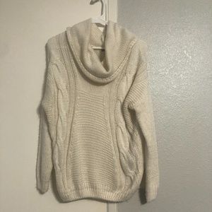 Women’s White oversized knitted Sweater